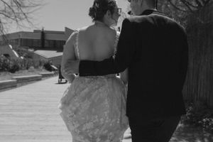 Lower Deck Wedding, Halifax Nova Scotia, Halifax Waterfront, Marriott Halifax, Queen's Marque, Halifax Wedding