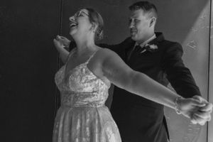 Lower Deck Wedding, Halifax Nova Scotia, Halifax Waterfront, Marriott Halifax, Queen's Marque, Halifax Wedding