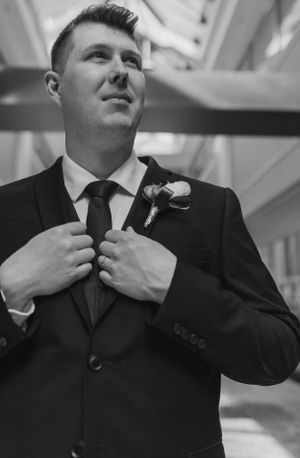 Lower Deck Wedding, Halifax Nova Scotia, Halifax Waterfront, Marriott Halifax, Queen's Marque, Halifax Wedding