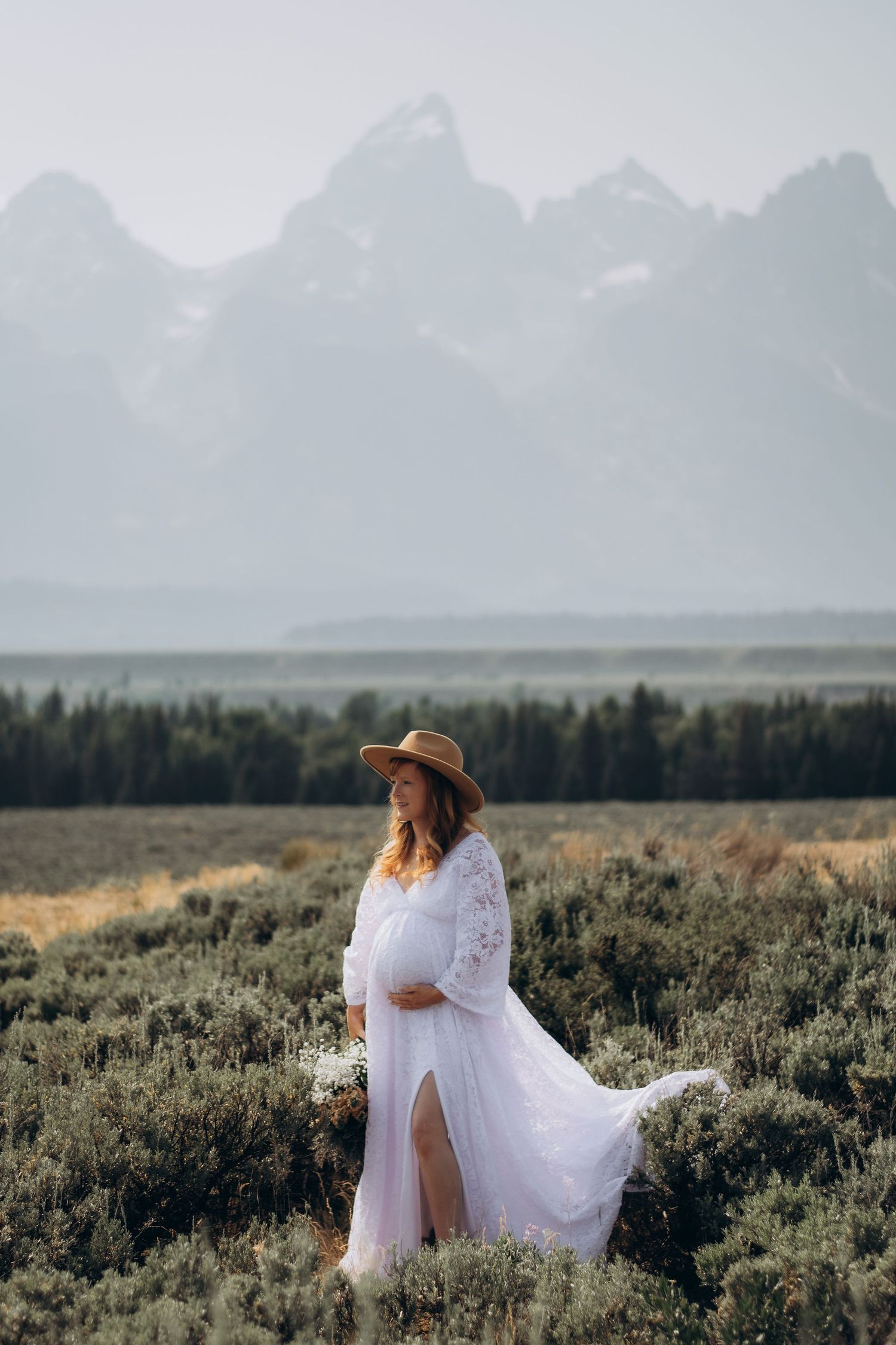 maternity photographer at the Grand Teton