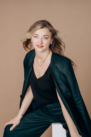 studio headshots vancouver bc