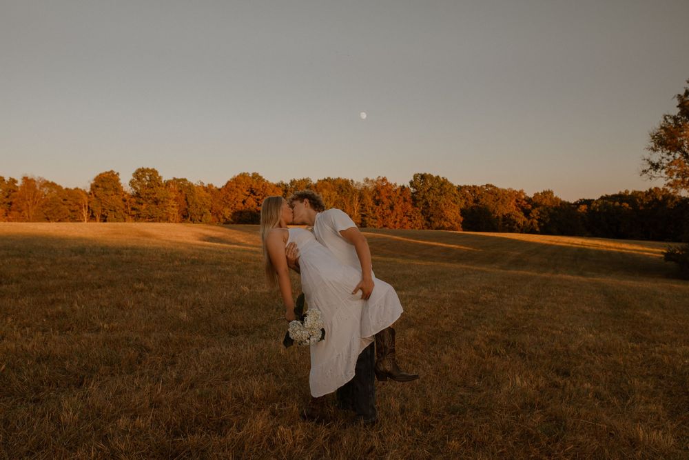 Franklin County photographer, Missouri photographer, STL photography, candid wedding, family, portraits near me, photography near me.