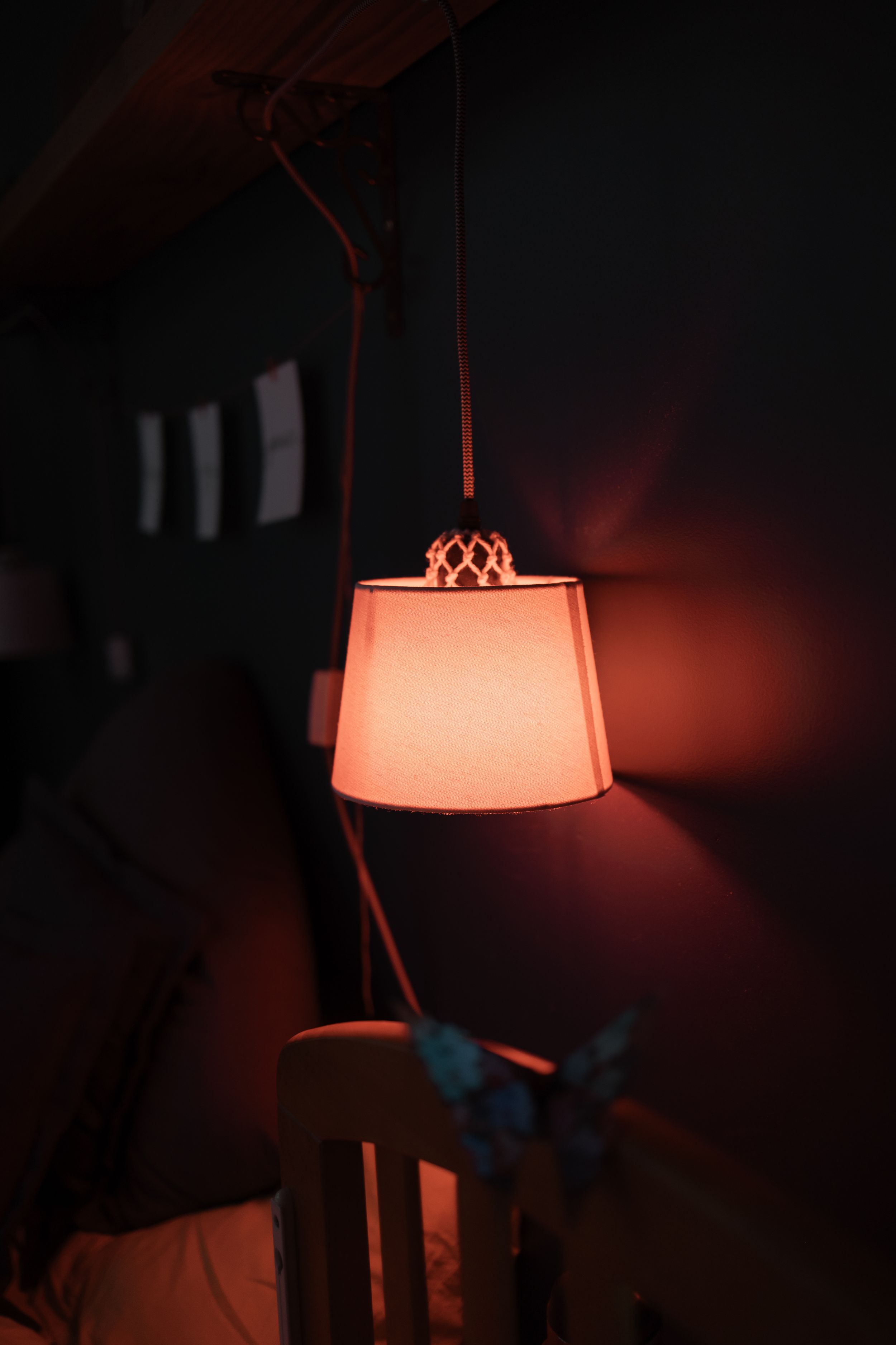 Red light for nighttime breastfeeding