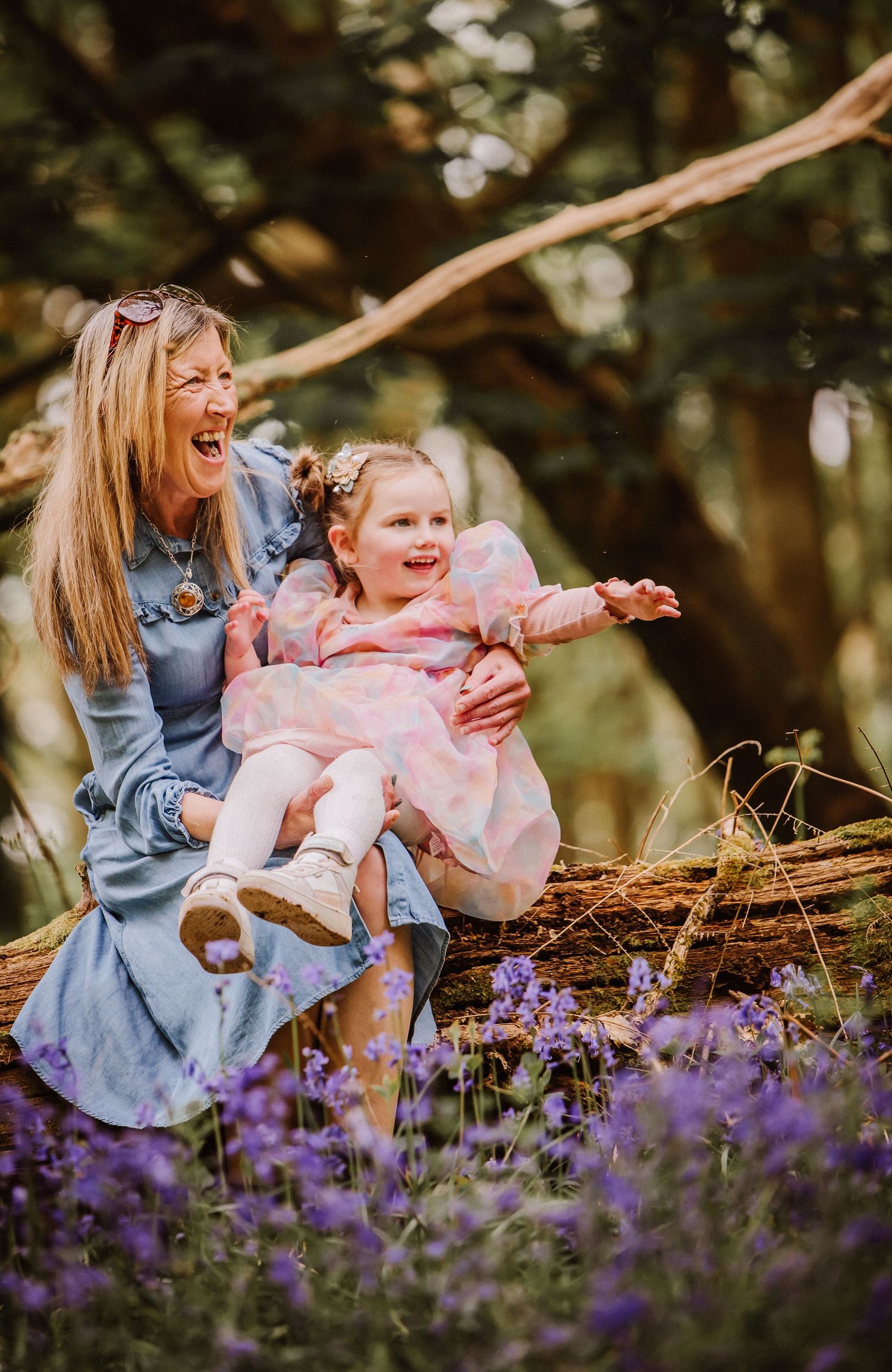 Thorncombe puddletown woods Dorchester, Bluebell family photo shoot. Bluebells near Dorchester. Family photographer Dorchester
