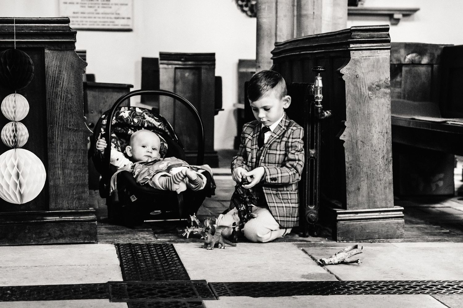 Upwey Church, Church wedding weymouth, Dorset. church wedding Weymouth. Dorset wedding photographer. Weymouth Wedding photographer