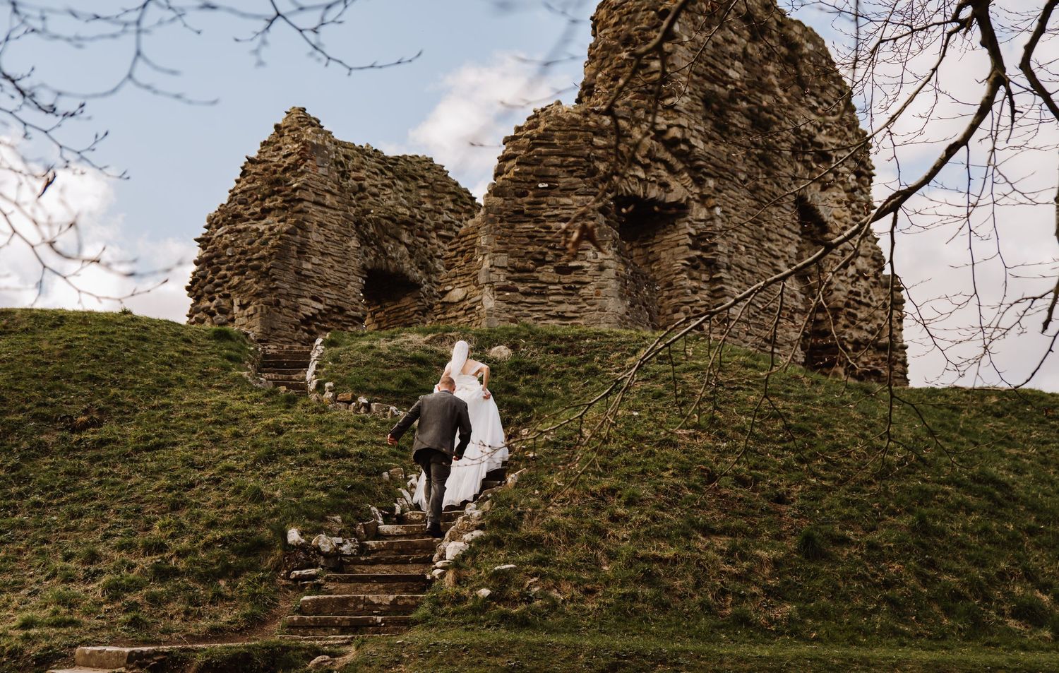 The Priory Church, Christchurch, Dorset wedding photography. Bride and Groom candid wedding photography. christchurch bridal