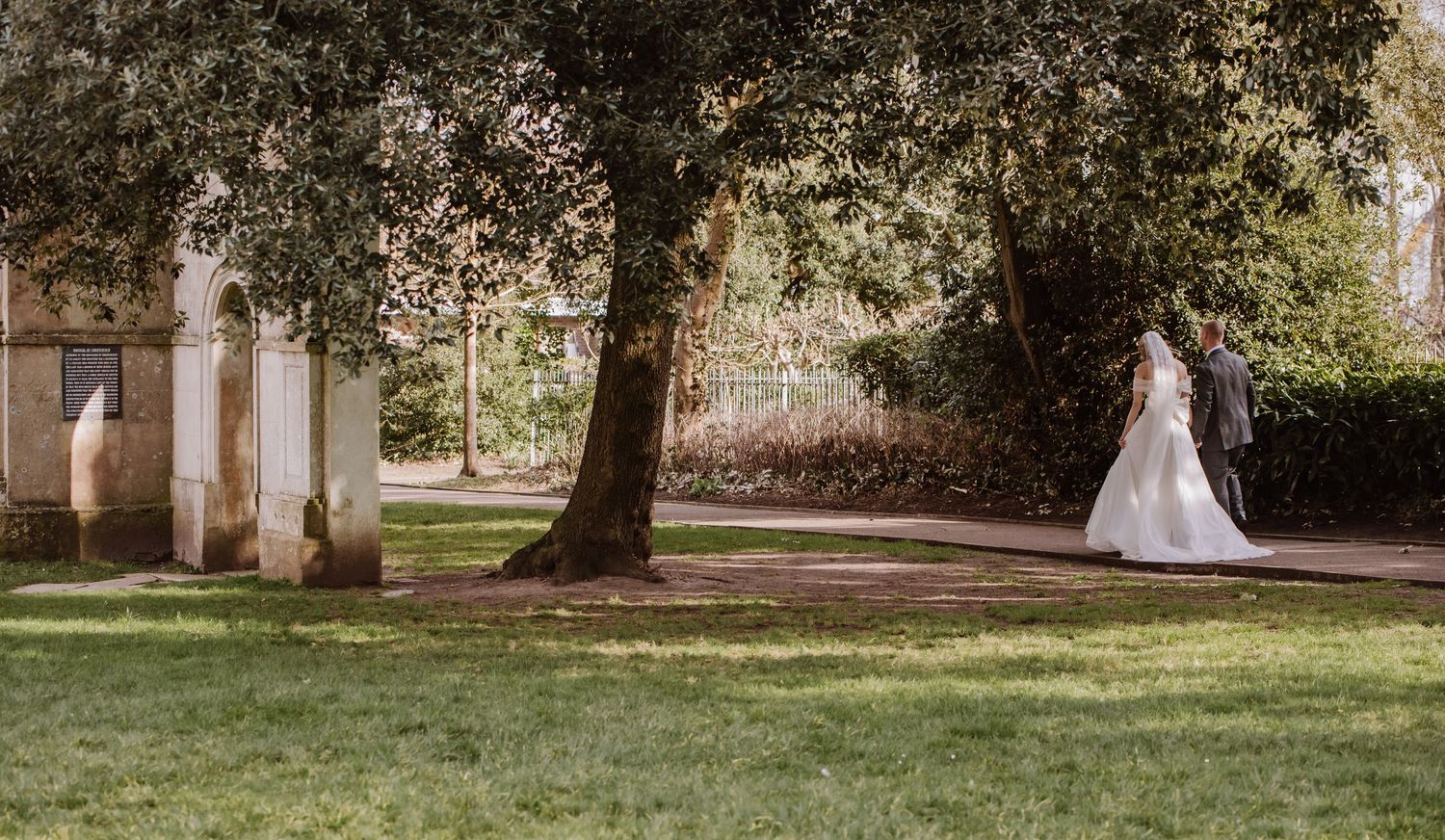 The Priory Church, Christchurch, Dorset wedding photography. Bride and Groom candid wedding photography. christchurch bridal