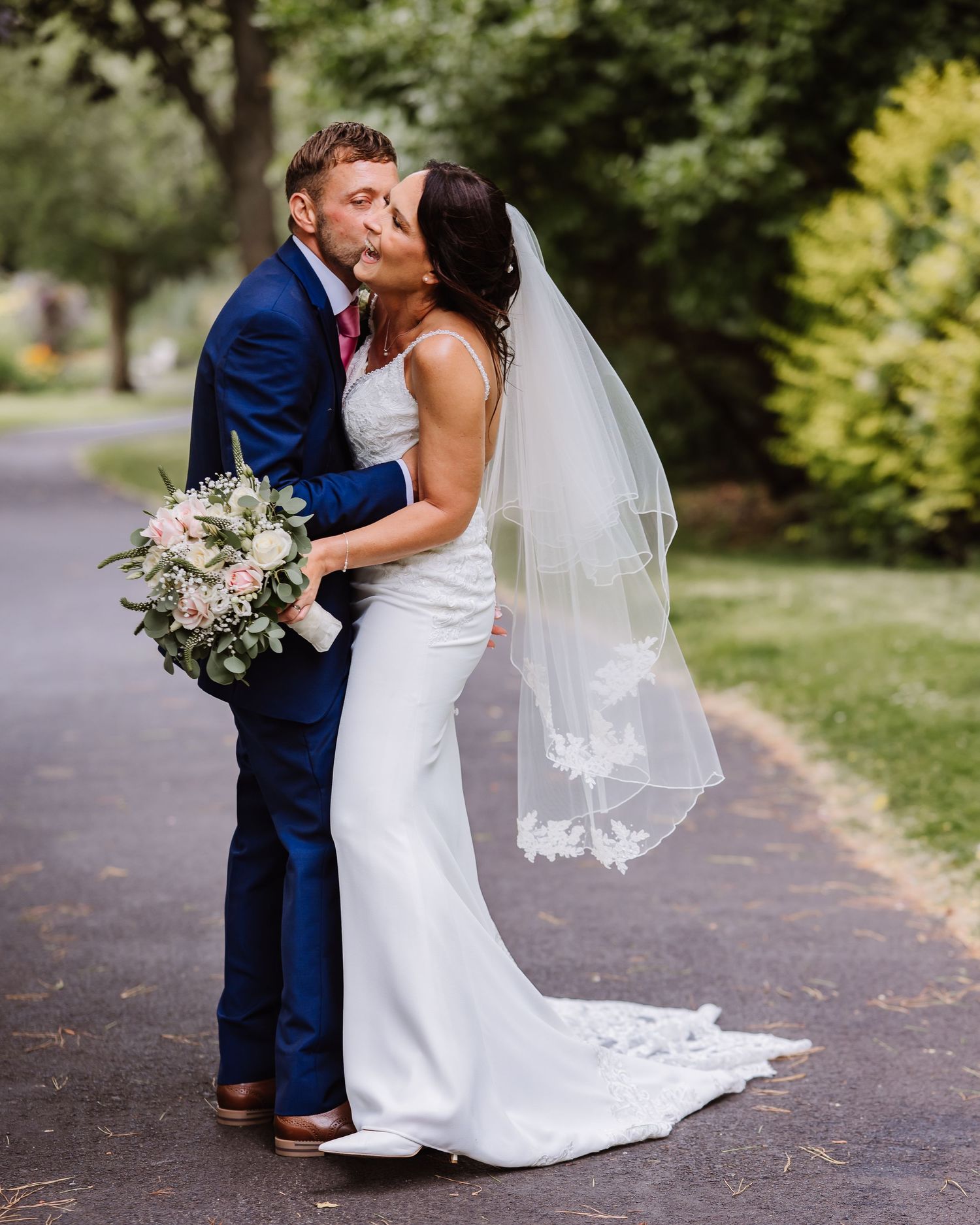 Weymouth wedding photos. Weymouth Wedding photographer. Dorset wedding photographer