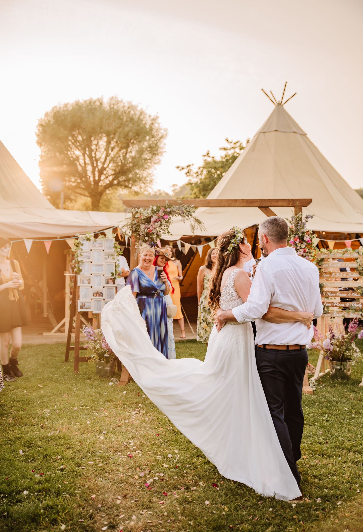 The Gaggle of Geese Tipi Wedding Dorchester Dorset. Outdoor wedding Dorchester, Dorset. Dorset outdoor wedding. Candid Dorset photos.