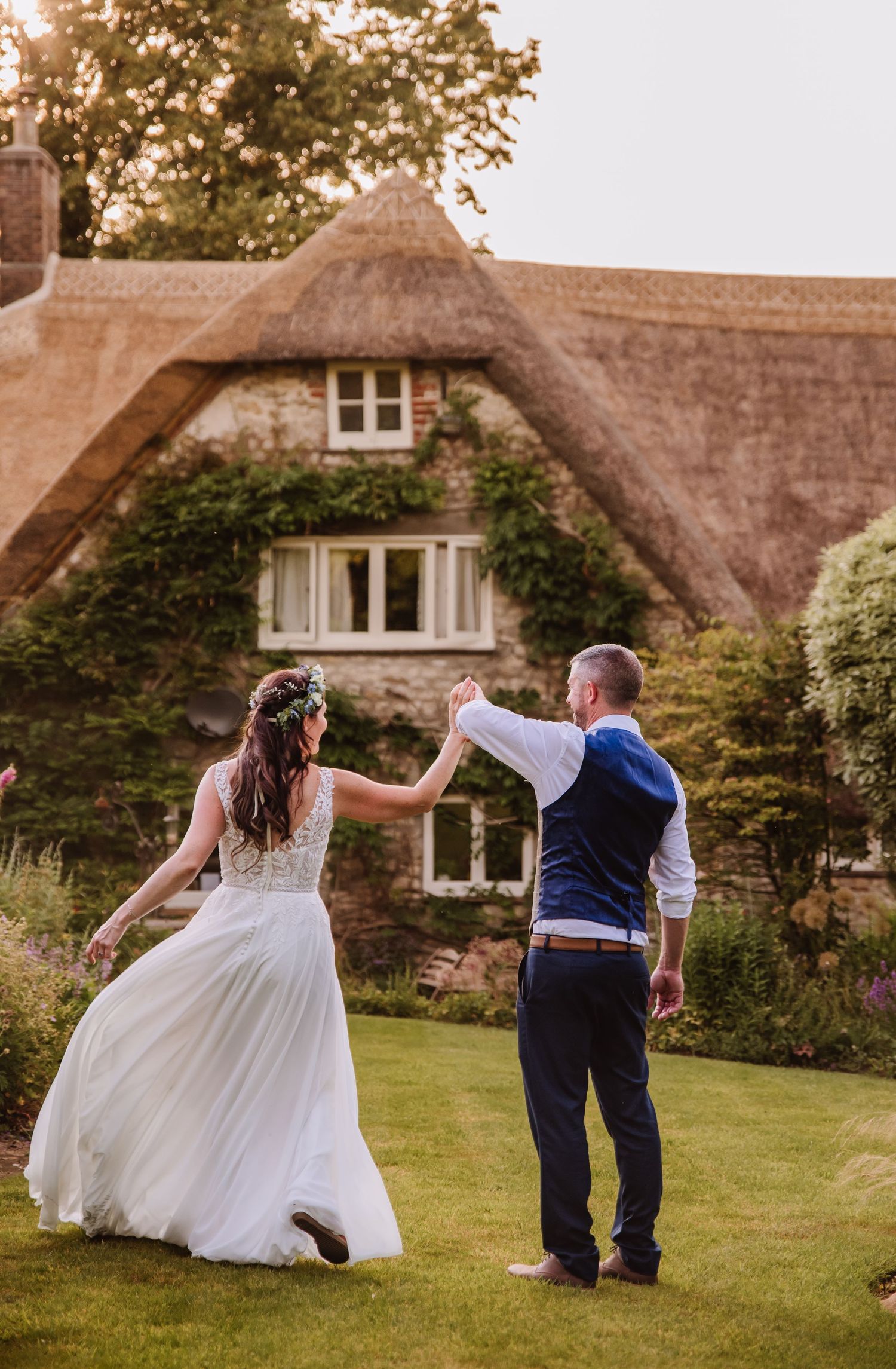 The Gaggle of Geese Tipi Wedding Dorchester Dorset Dorset outdoor wedding. Candid Dorset photos.