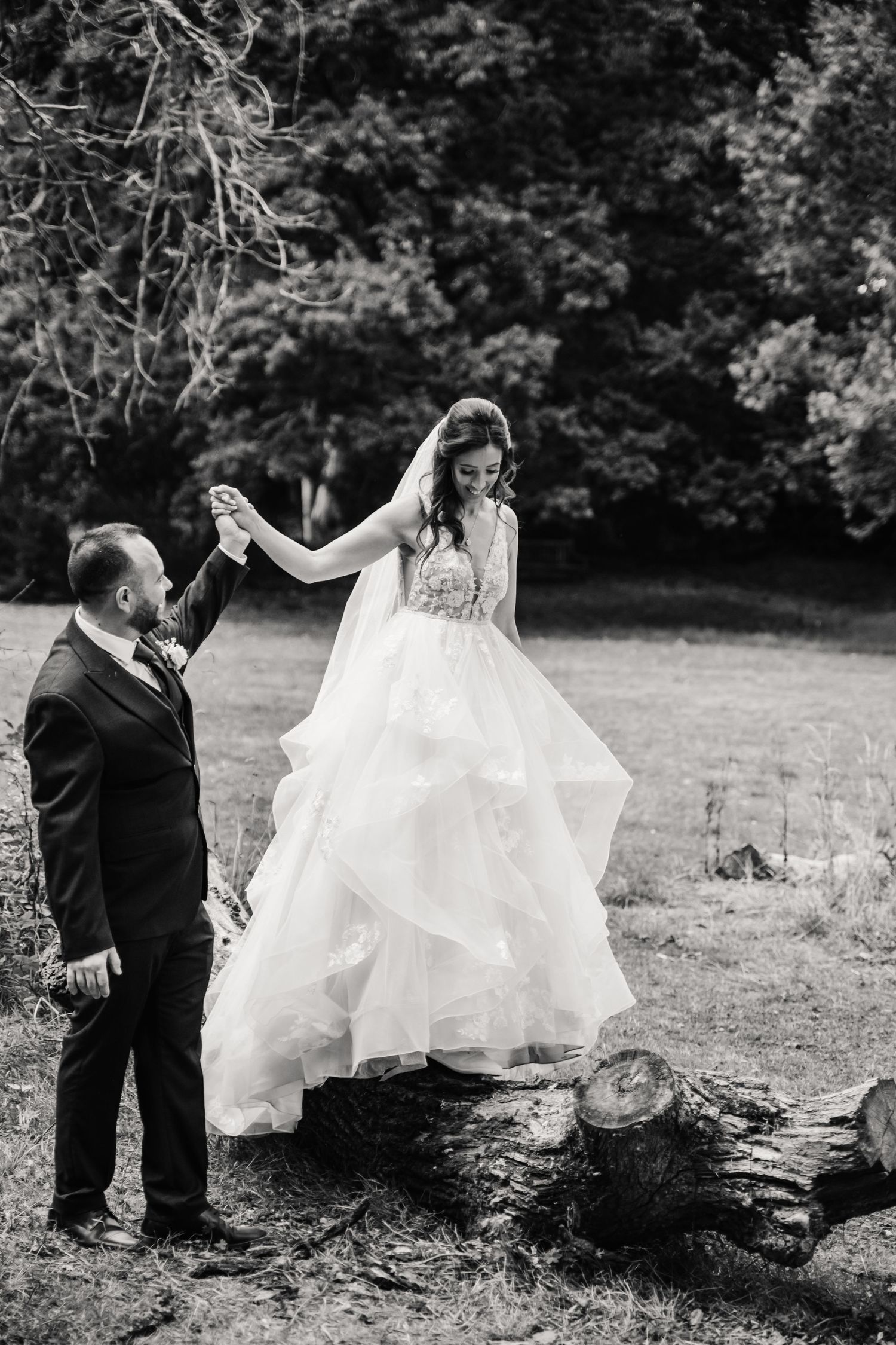 Candid wedding photography Upton Country Park, Poole Wedding photos. Poole wedding photographer. Bournemouth wedding photographer.