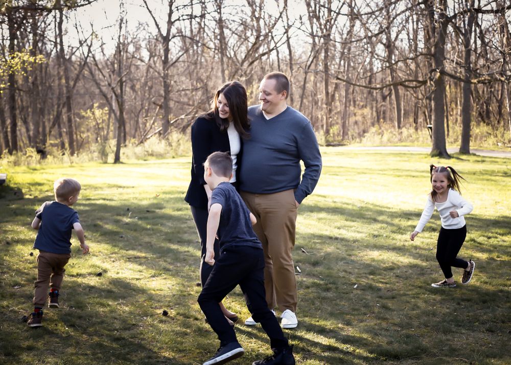 Family Portrait
Professional Photographer Janesville Wisconsin
outdoors
natural light photography