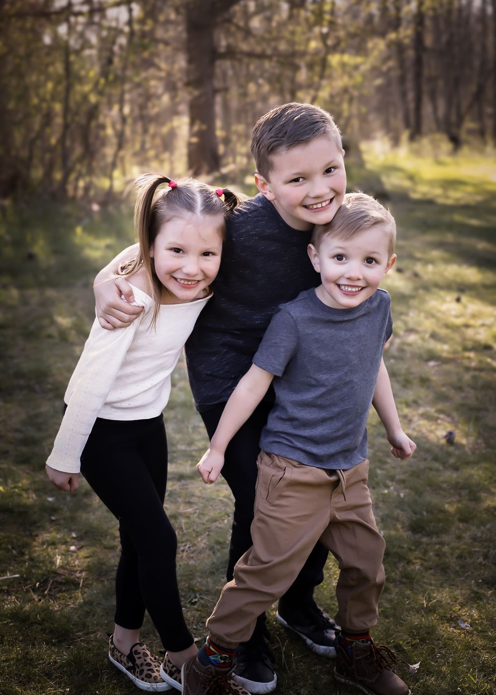 Family Portrait
Professional Photographer Janesville Wisconsin
outdoors
natural light photography
