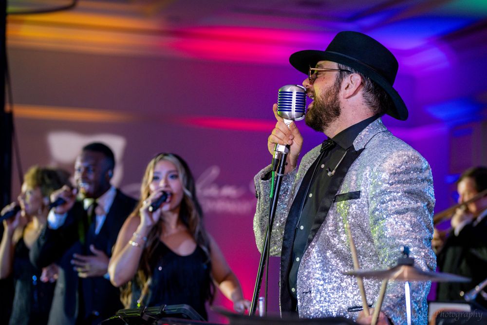 Live music photography at Reliaquest Bowl gala 2024