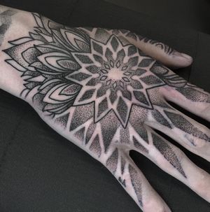 Geometric pattern hand piece. Dotwork.