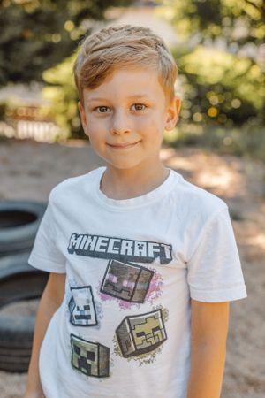 Schulfotos in Grimma, Leipzig und Umgebung – natürliche, authentische Bilder von Kindern im Schulalltag.