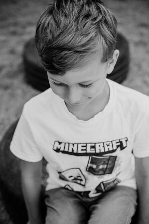 Schulfotos in Grimma, Leipzig und Umgebung – natürliche, authentische Bilder von Kindern im Schulalltag.