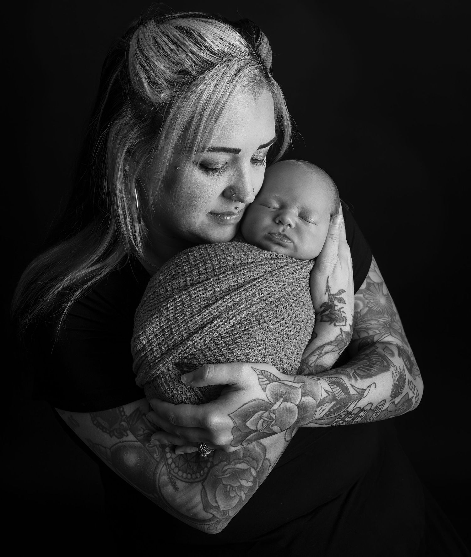 Clarksville newborn photographer Oshi Medlin