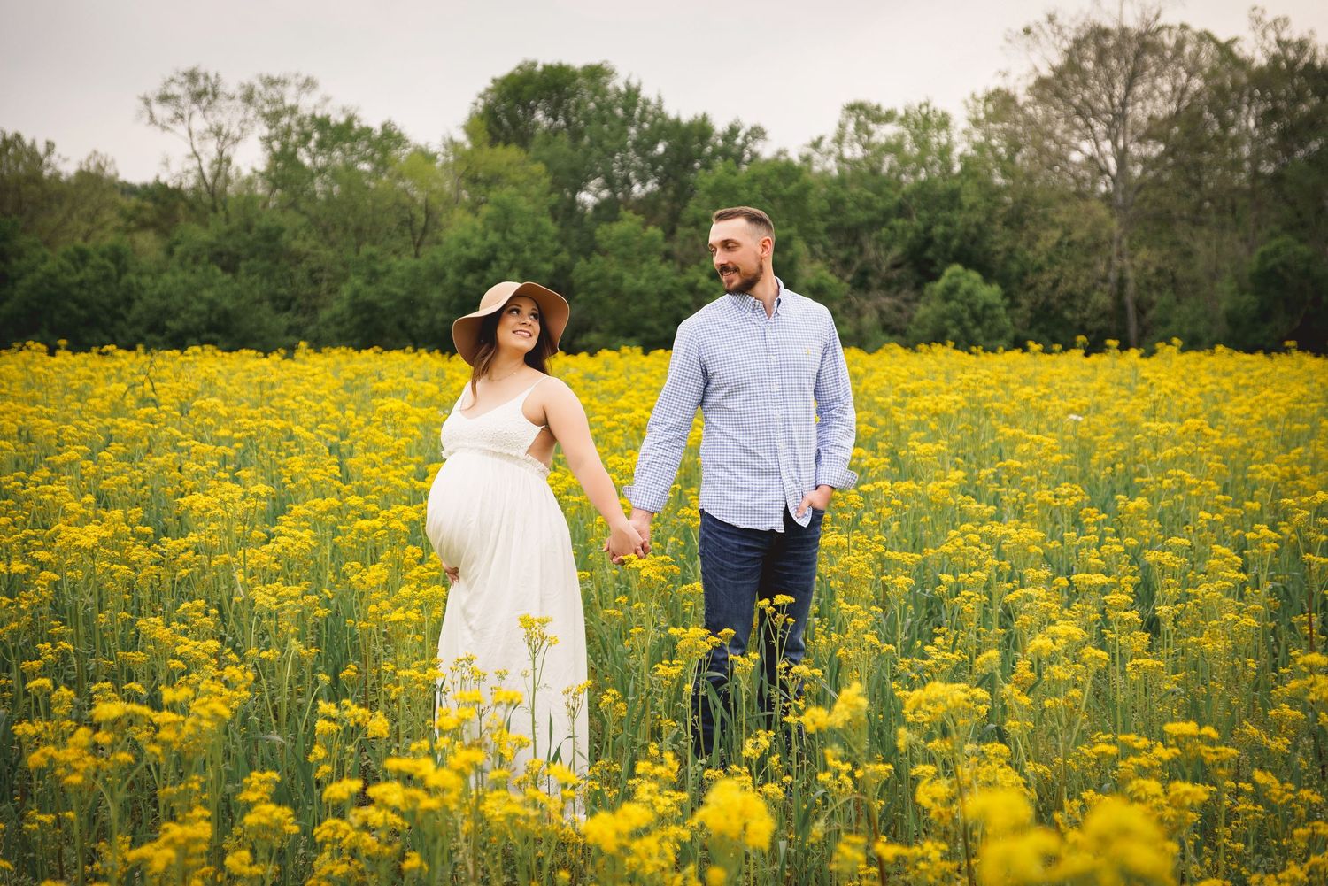 maternity couple