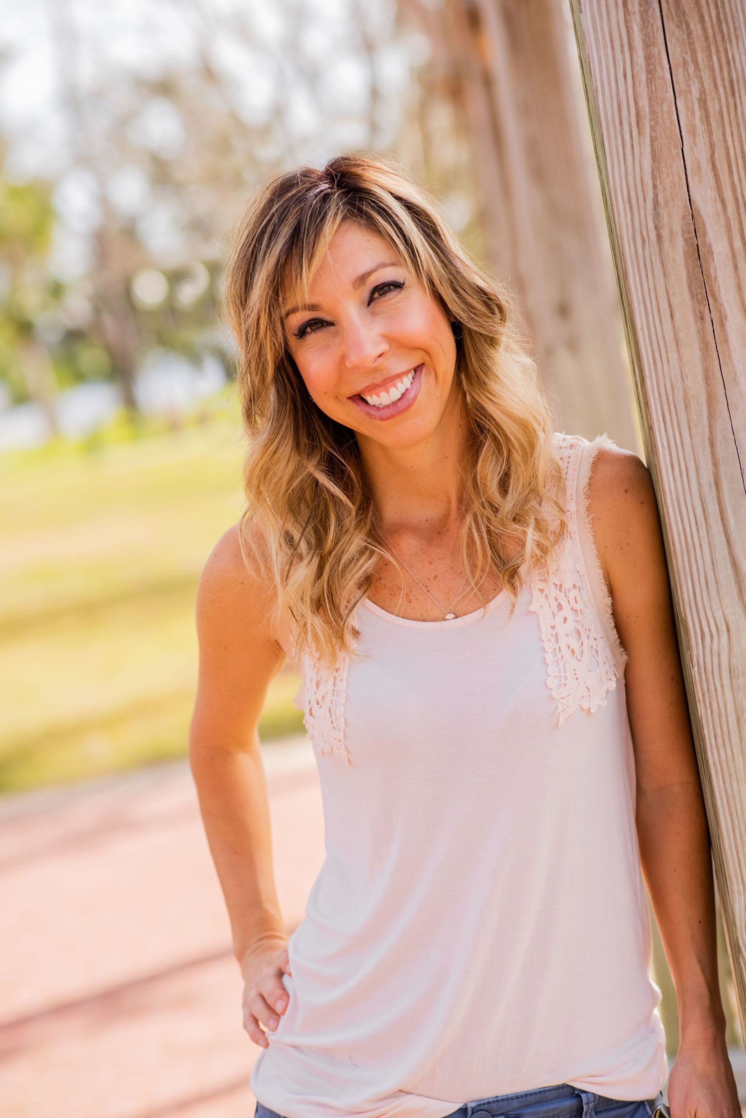 outdoor portrait at a park in Panama City Florida