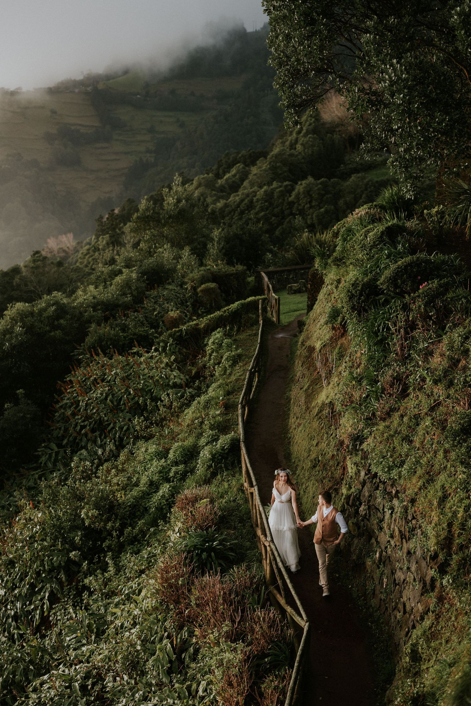 Huwelijksfotograaf limburg trouwen verloofd trouwen in het buitenland Azoren Portugal Elopment wedding