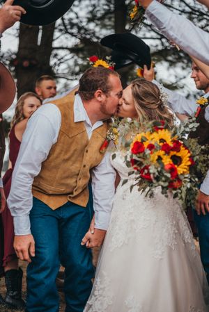 Farm, Barn Wedding, Engagement Session Farm, Finksburg MD, Westminster MD, Maryland, PA.