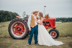 Farm, Barn Wedding, Engagement Session Farm, Finksburg MD, Westminster MD, Maryland, PA.