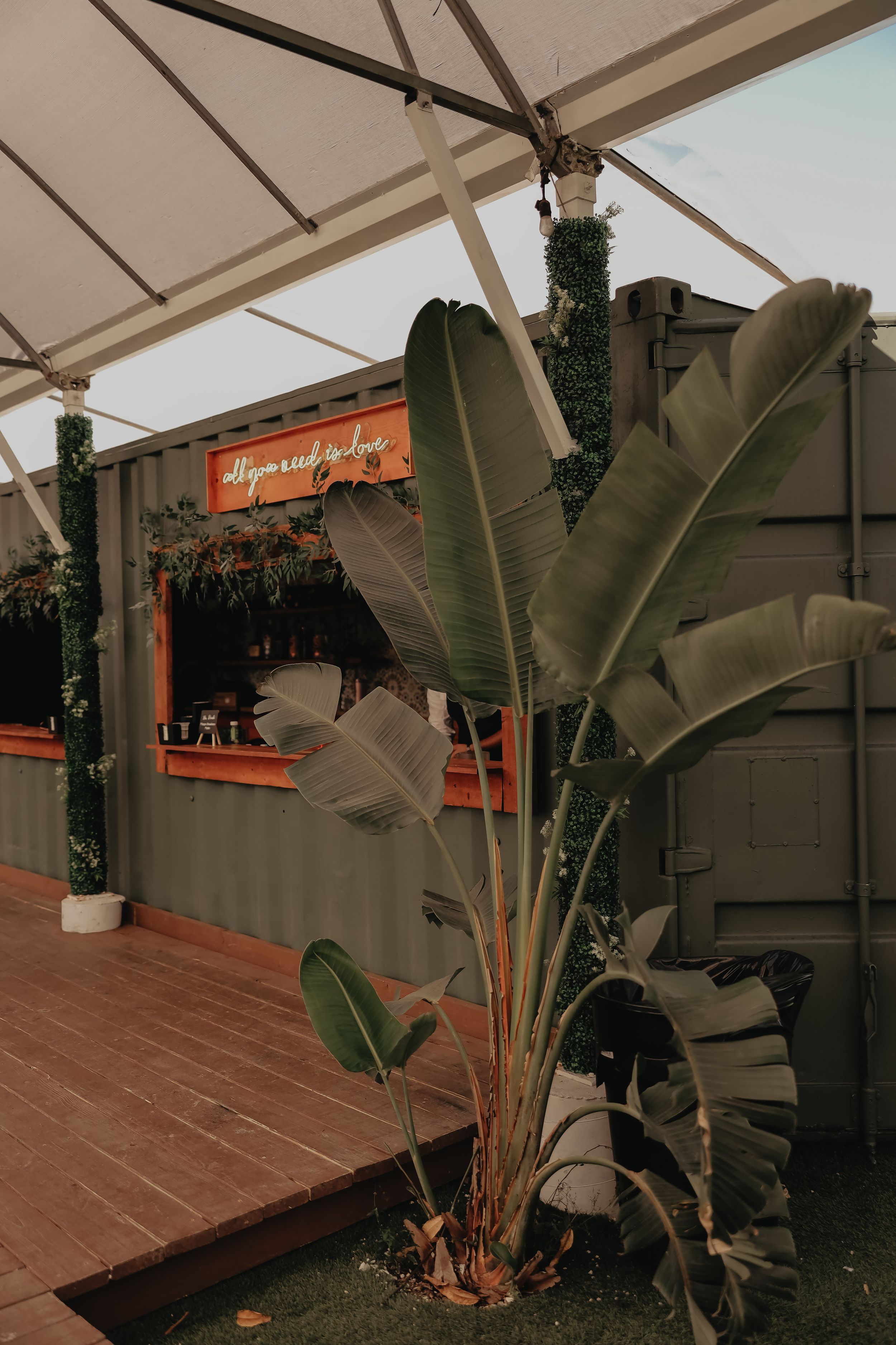 JESSICA + JONATHAN MIAMI WEDDING PHOTOGRAPHY AT GARDENS IN