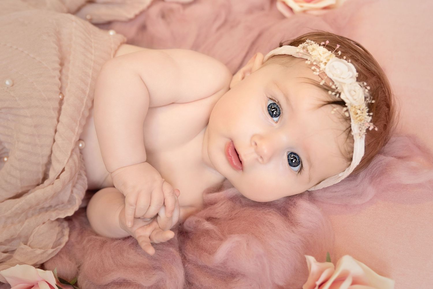 newborn baby girl pink pretty