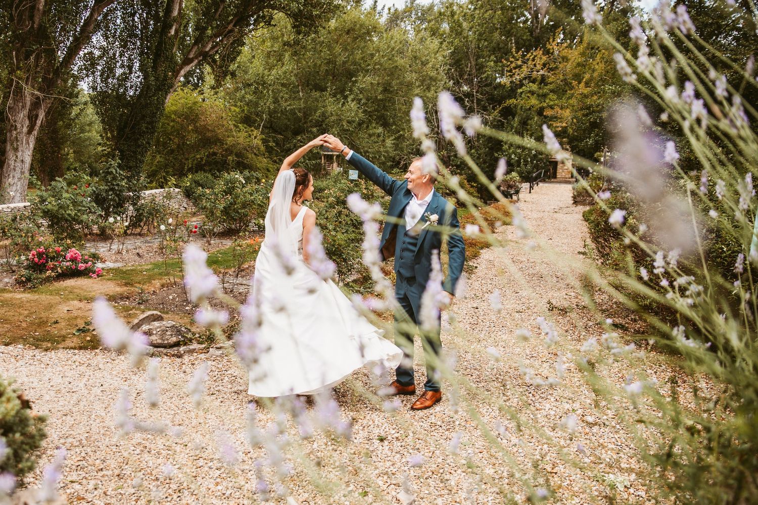 Minster Mill Wedding photography www.vickyphotography.co.uk