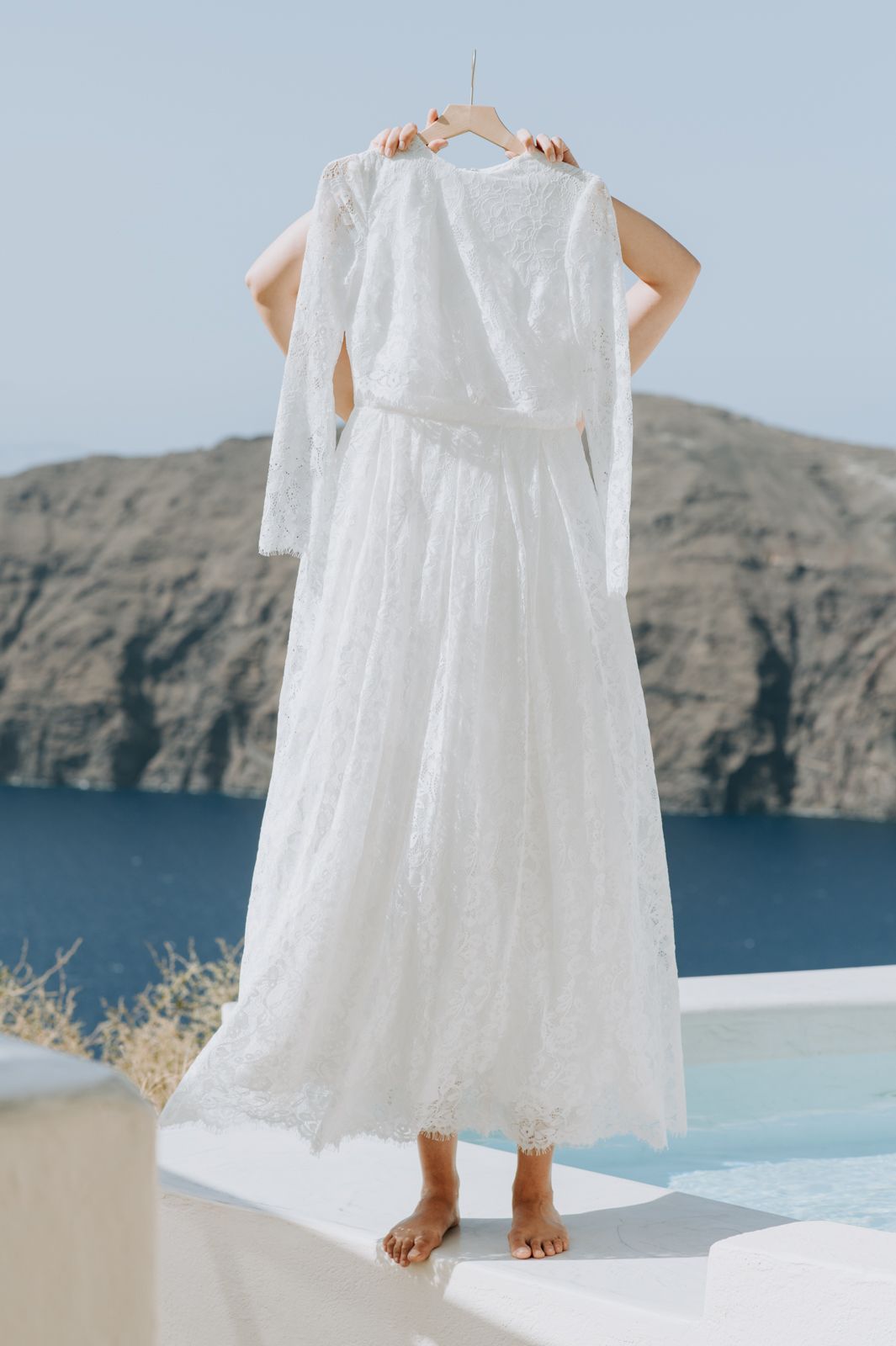 Santorini elopement photographer