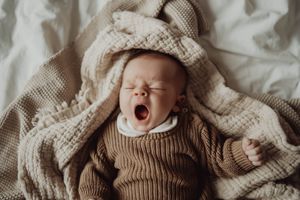 Newbornshoot of newborn fotosessie in omgeving Helmond, Deurne, Eindhoven en Venlo.