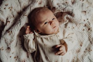 Newbornshoot of newborn fotosessie in omgeving Helmond, Deurne, Eindhoven en Venlo.