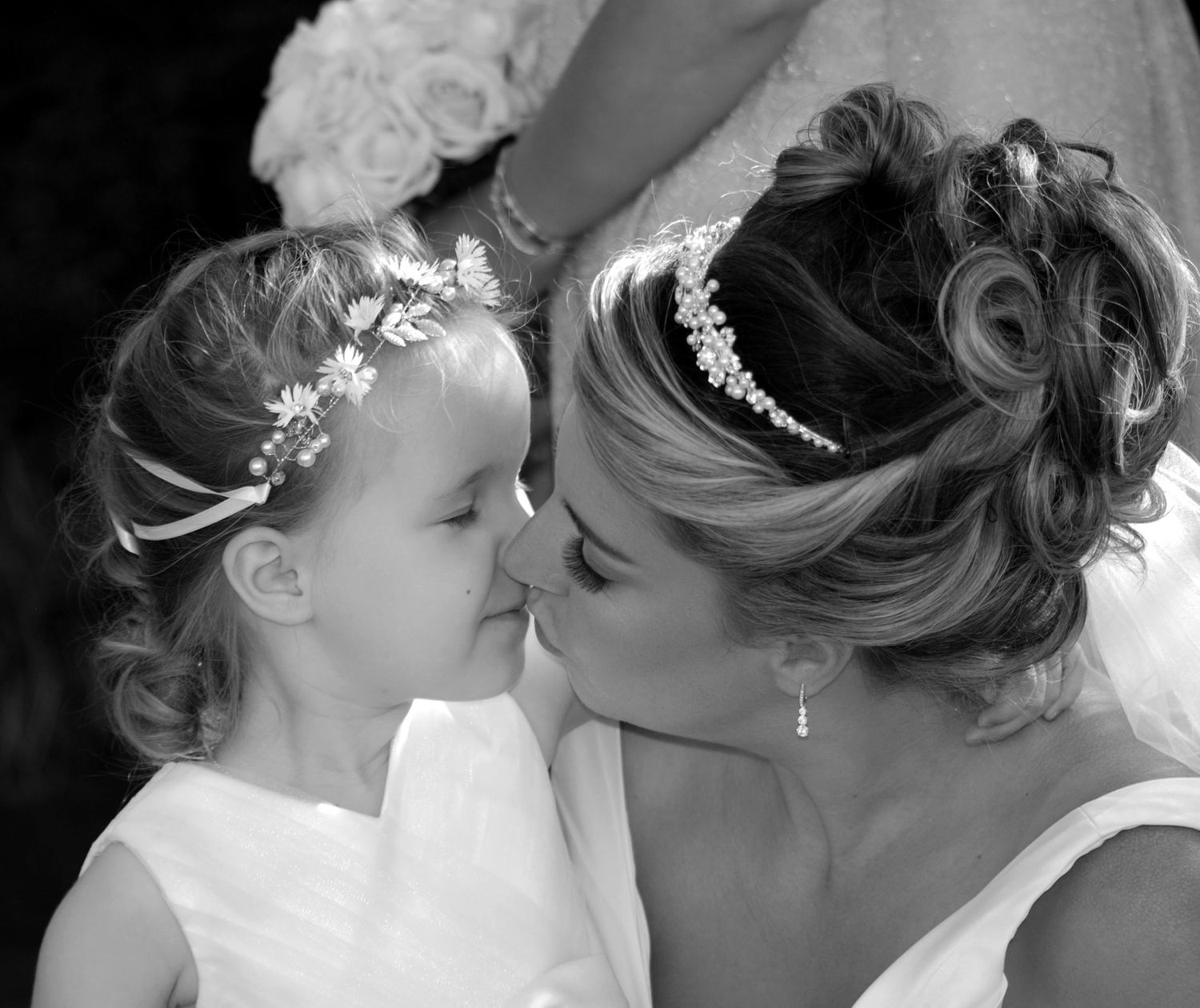 Bridal moments, Wedding, Glasgow wedding photographer, Bishopbriggs, Eagle Lodge