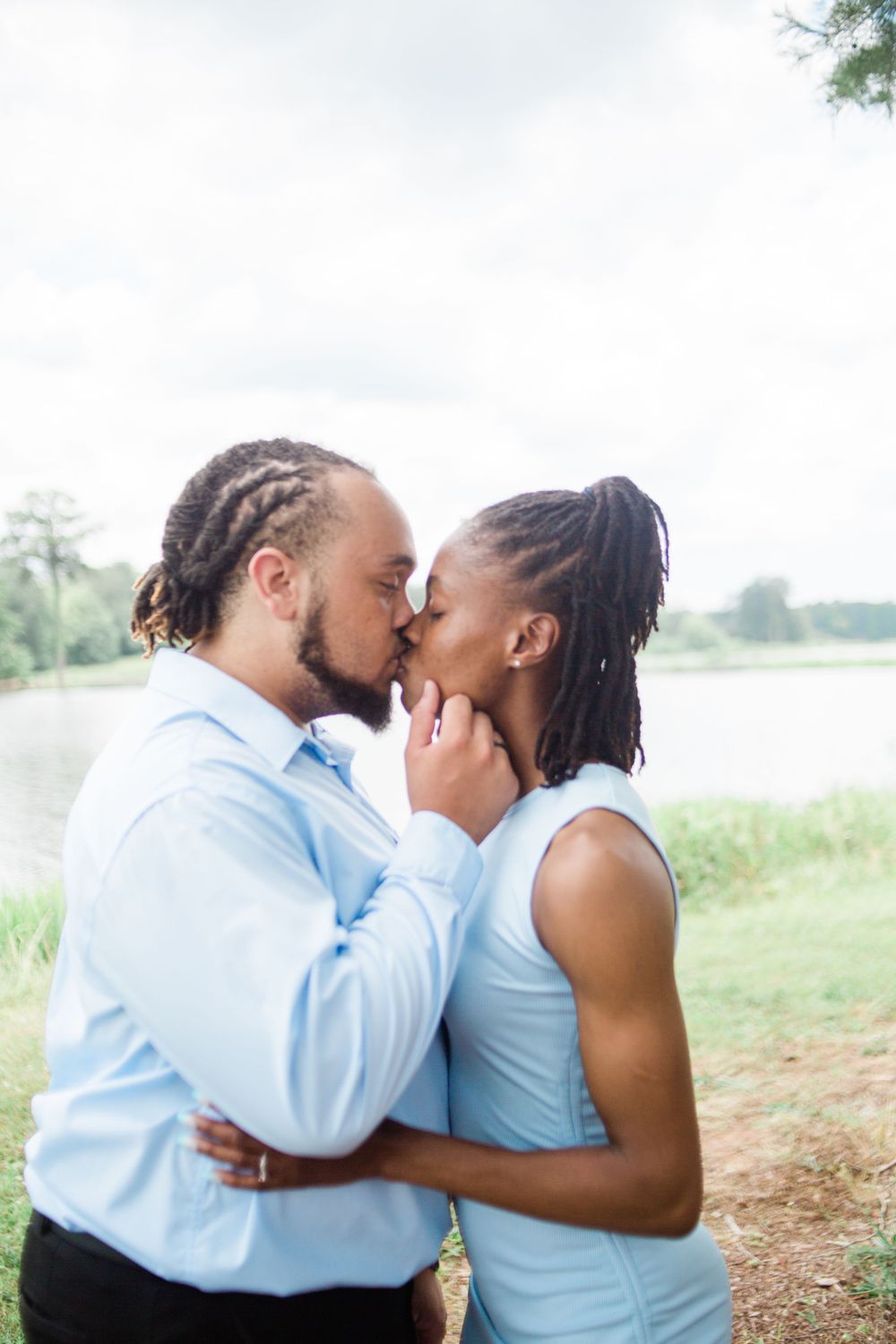 Couple kissing Callaway Gardens Engagement session