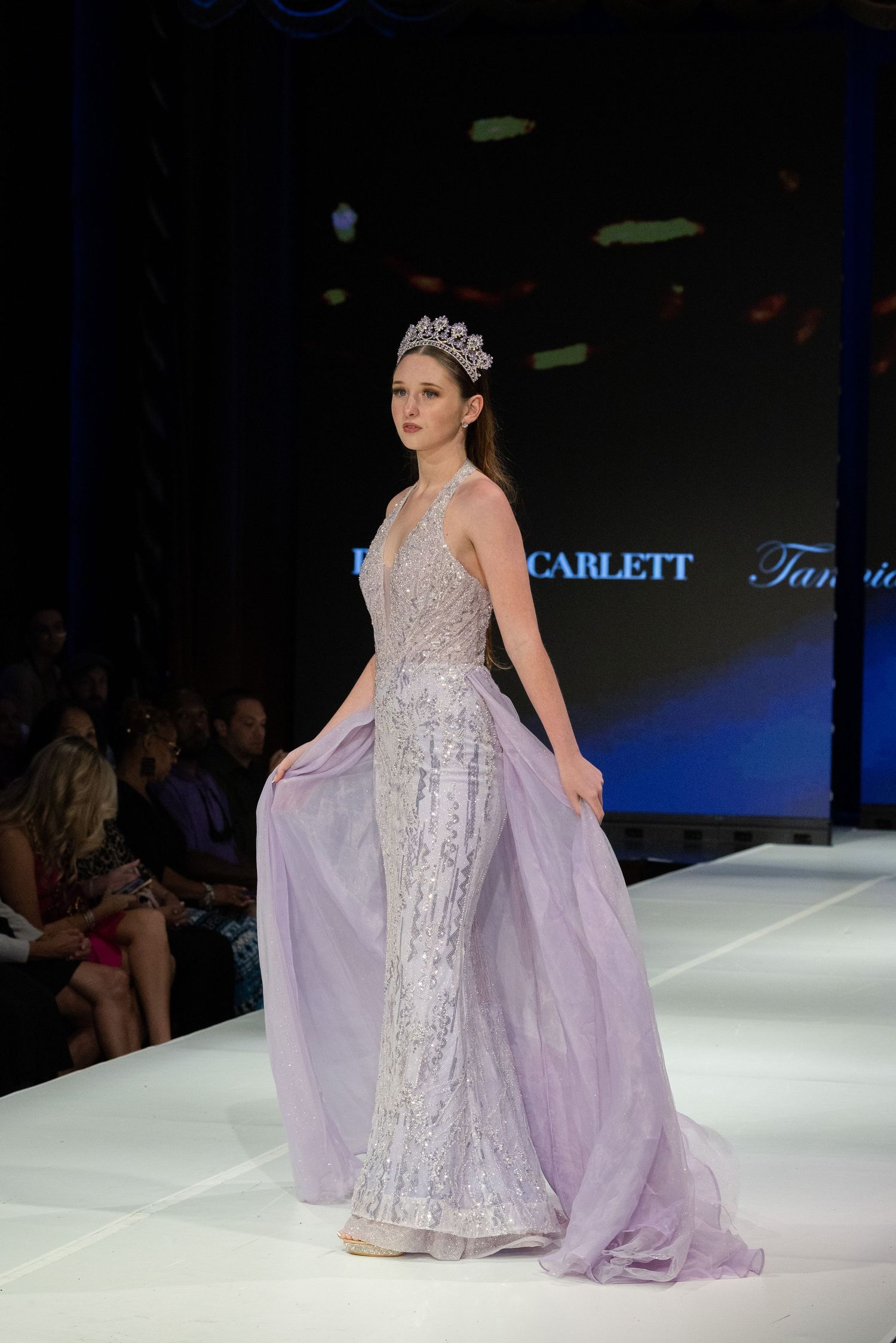 best top 10 fashion runway photographer in Australia the world fashion photographer