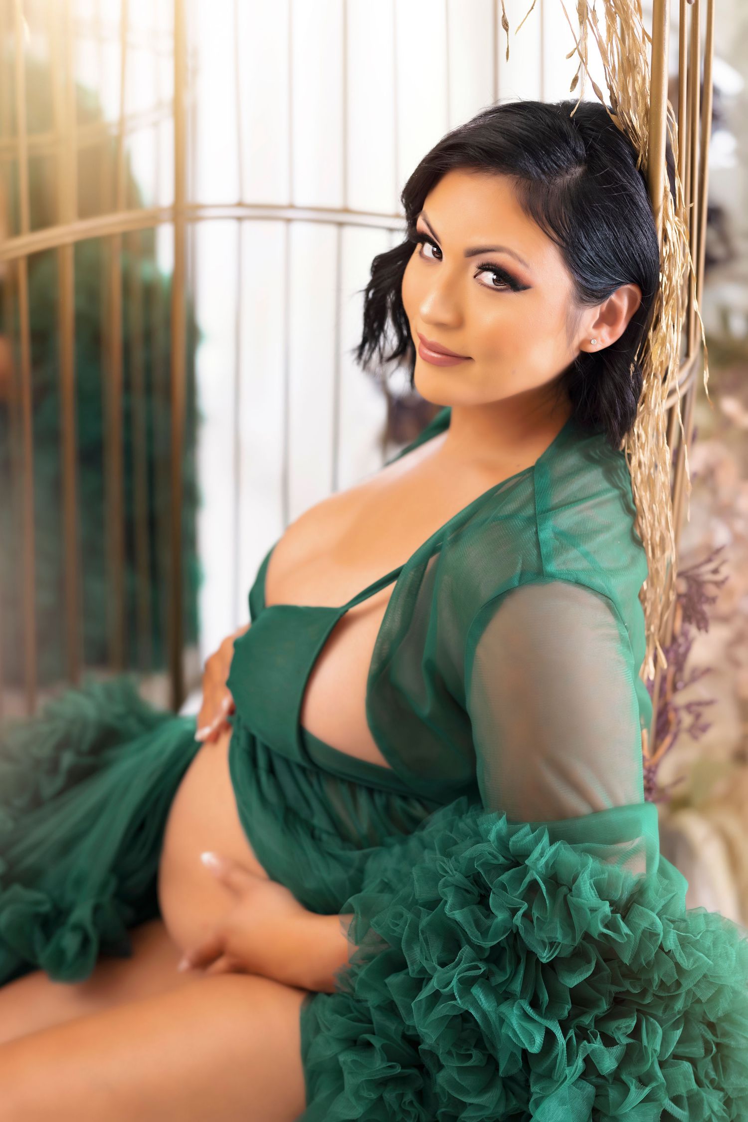 beautiful maternity photographer, pregnancy photoshoot, capturing the beauty of motherhood, best maternity Los Angeles