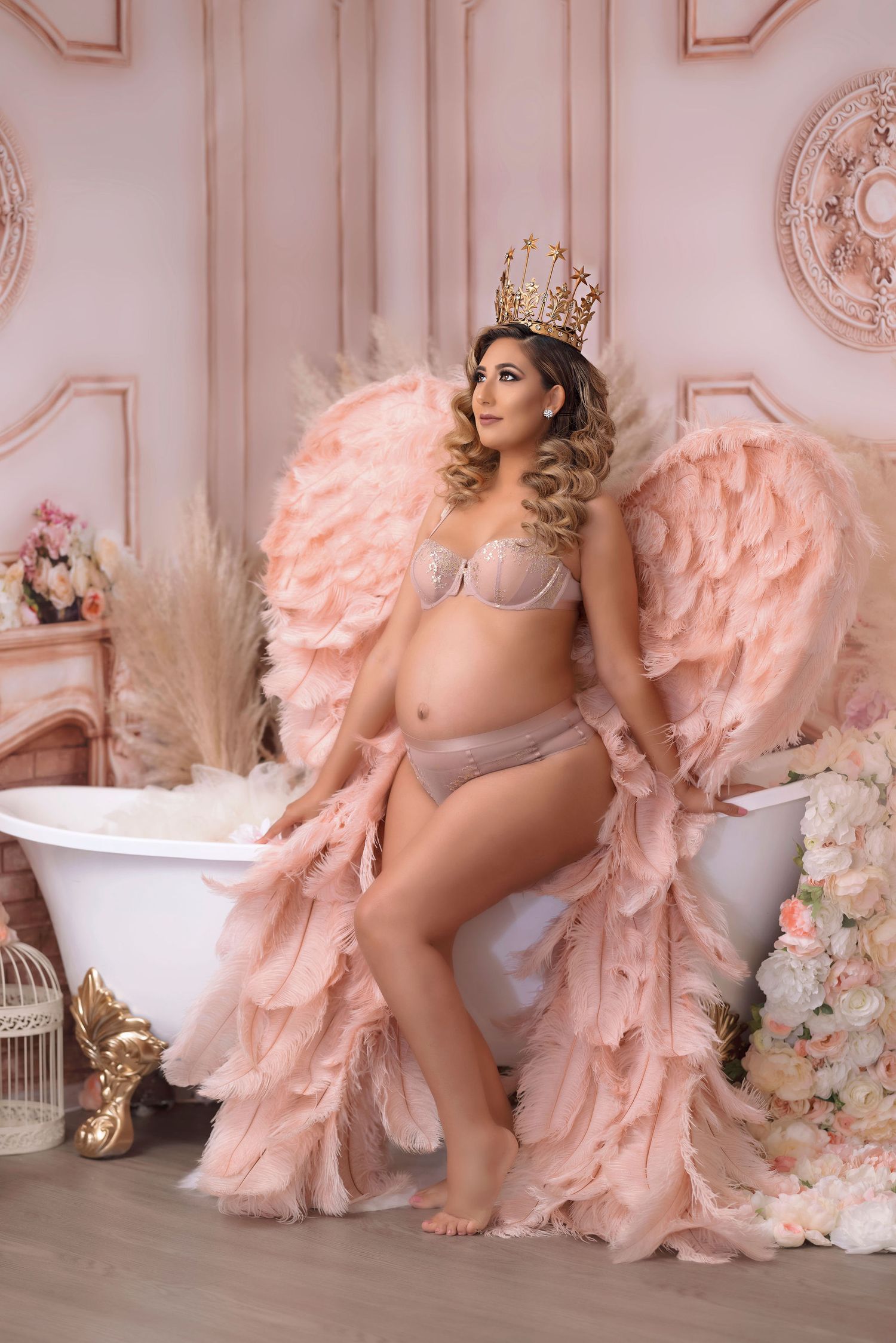 beautiful maternity photographer, pregnancy photoshoot, capturing the beauty of motherhood, best maternity Los Angeles