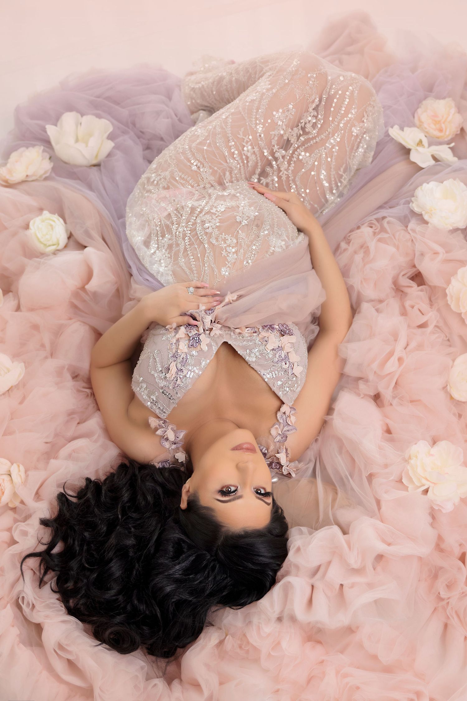 beautiful maternity photographer, pregnancy photoshoot, capturing the beauty of motherhood, best maternity Los Angeles