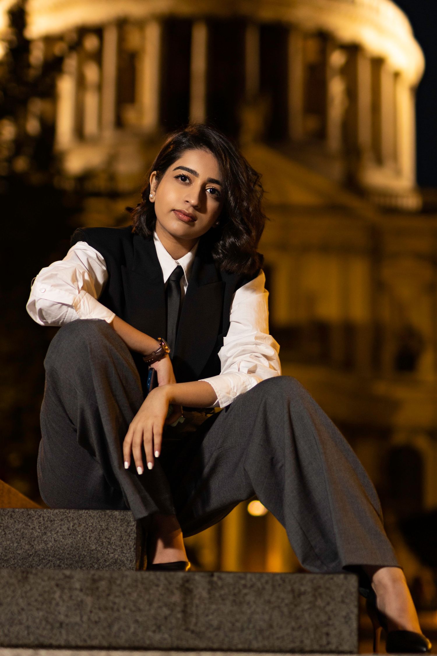 Photoshoot in London with Zainab Babar at St. Paul's Cathedral portraiture fashion by Kush Rattan Photography