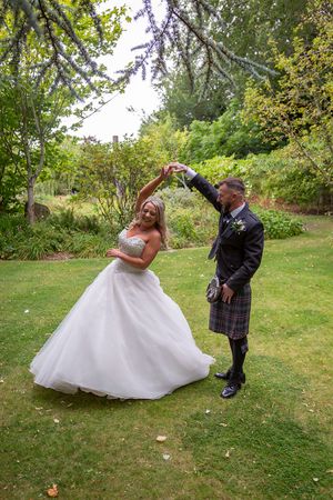 Laura and Dods wedding