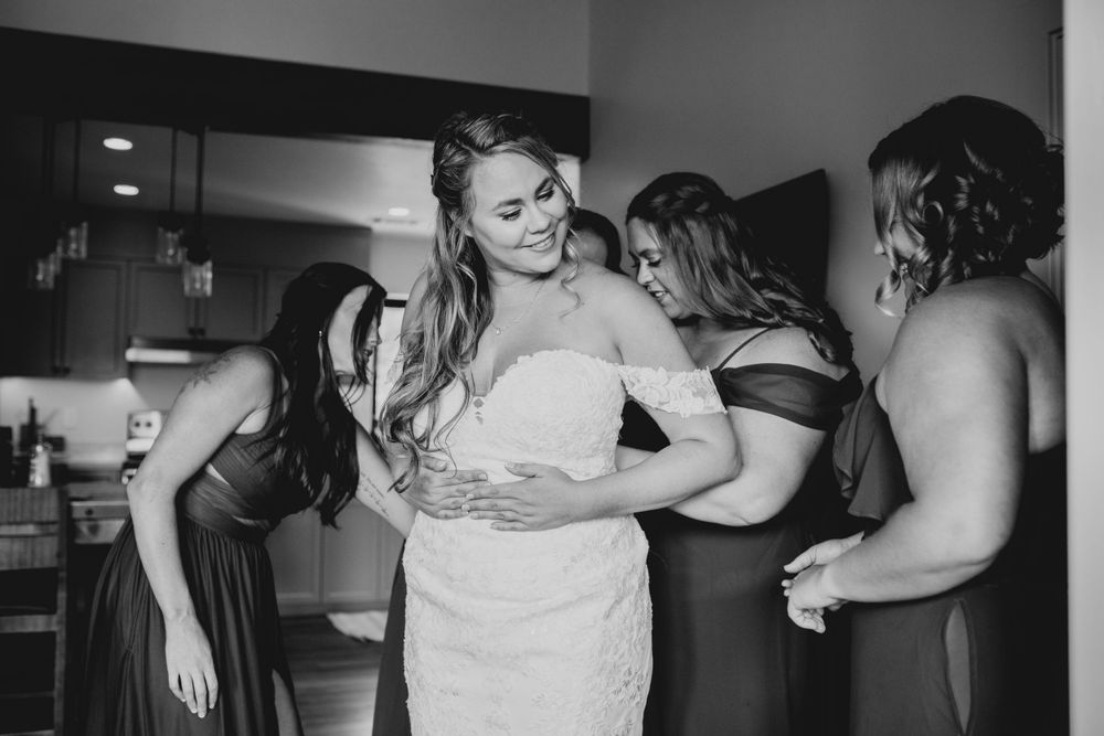 bridal party getting ready photos arizona