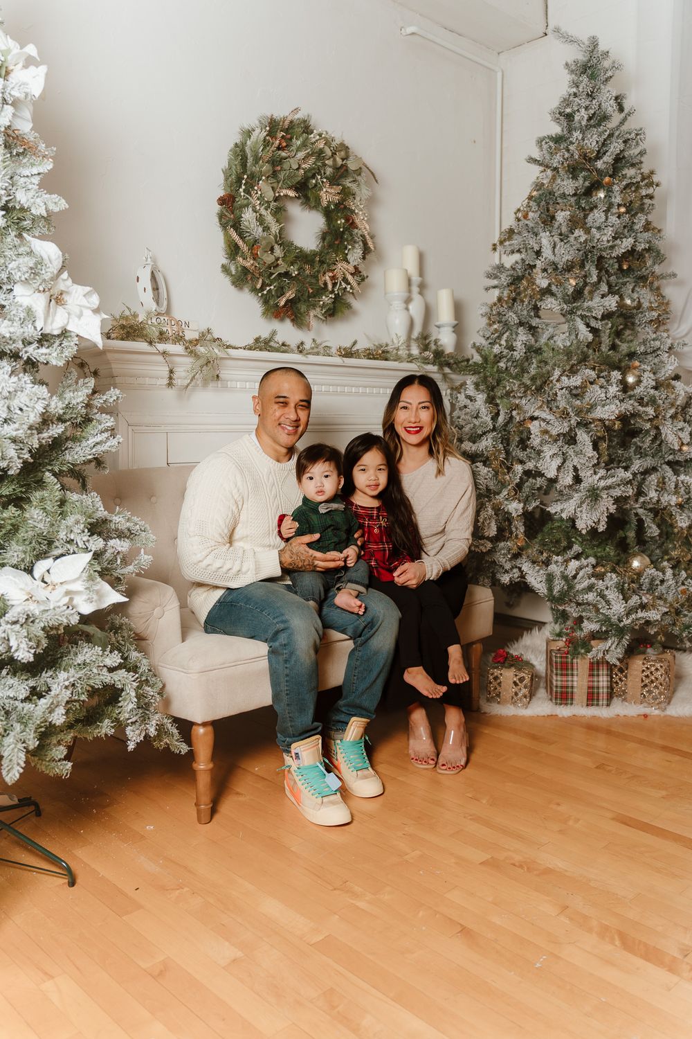 Juve Photography Christmas Holiday photography mini sessions Saint Paul Minnesota
