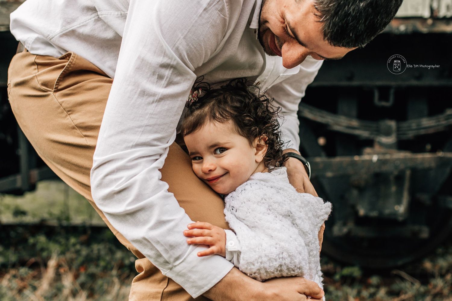 Family and children outdoor location photography in Newcastle upon Tyne durham gateshead by Ella DM Photographer