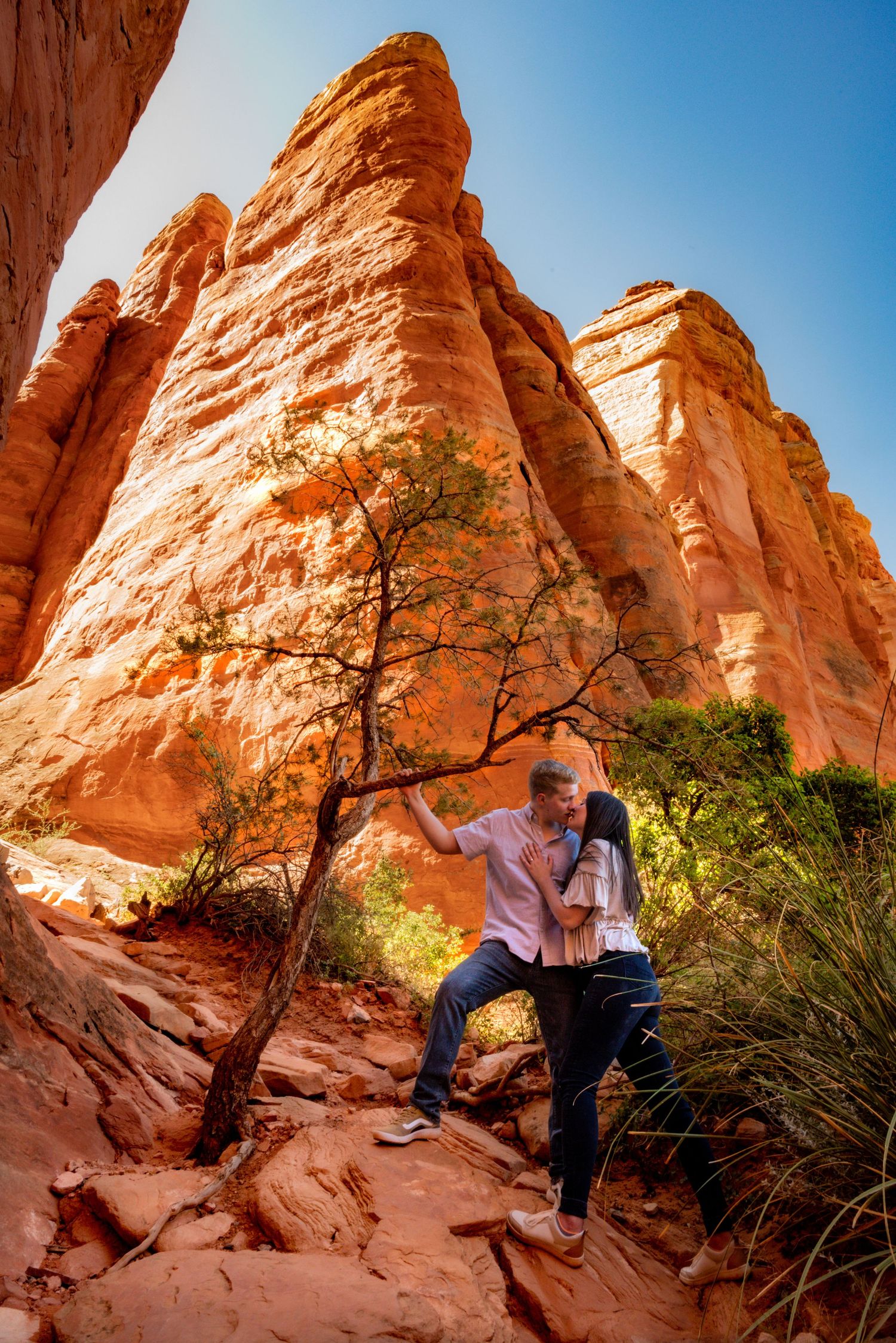 Couple Portraits - Sedona - Romantic - Engagement Photoshoot - Radiant Reflections Photography - Warsaw Indiana