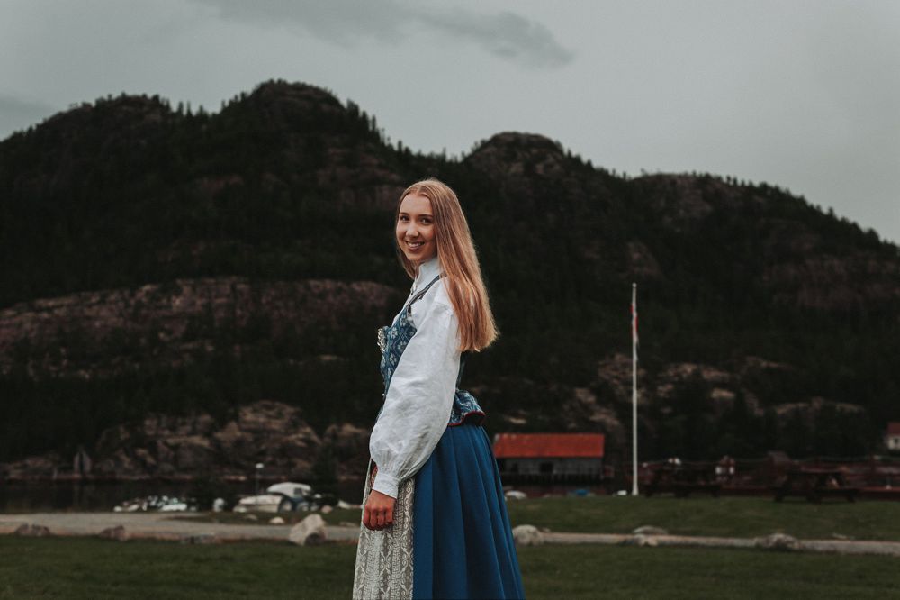 Utendørs konfirmasjonsfotografering Trondheim