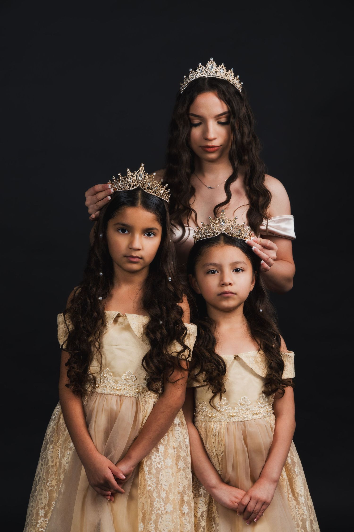 mom and daughters photography portraits