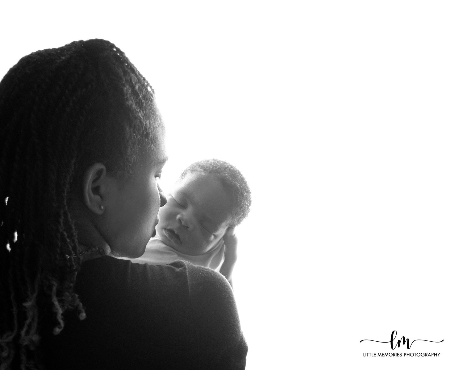 baby photoshoot at home