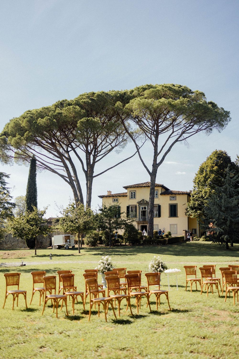 Lucca, Italy Destination Wedding - Lucca Wedding Photographer - Beautiful Lucca Apartments and Villas Wedding