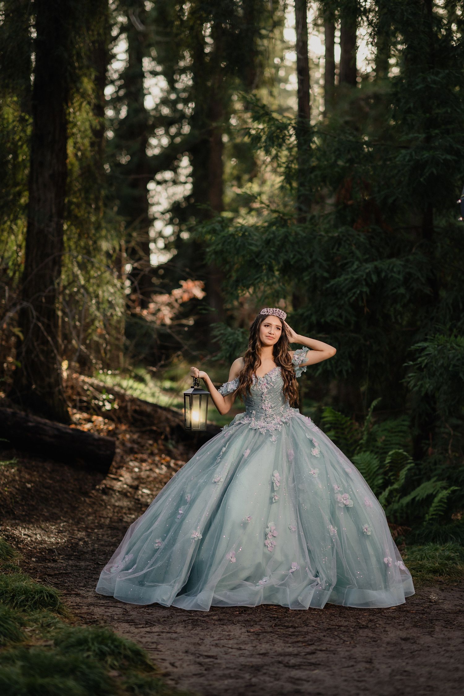 Enchanted Forrest Quinceanera with lamp